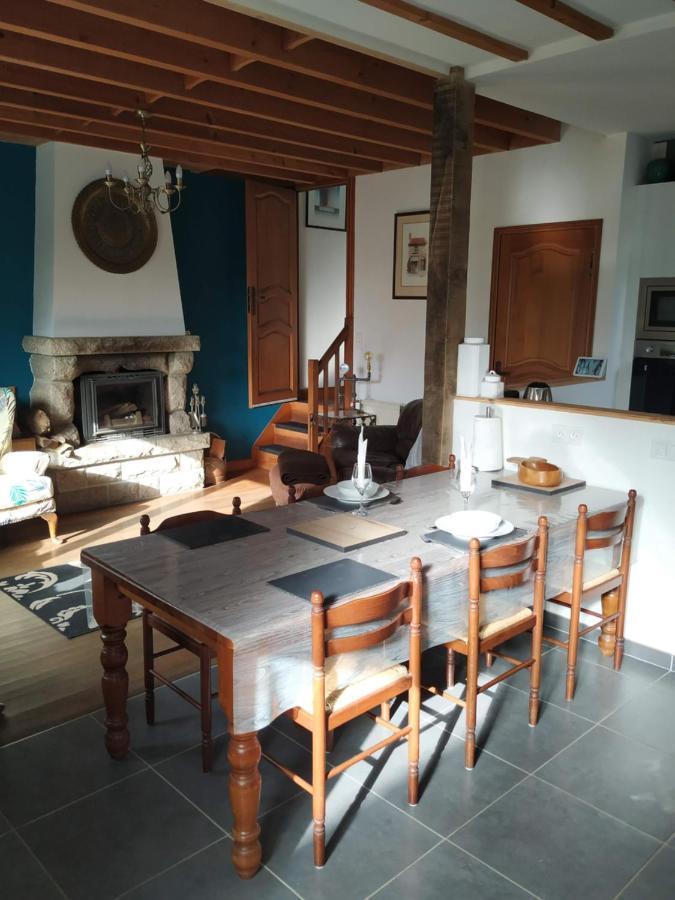 Isigny-le-Buat Le Jardin B&B מראה חיצוני תמונה