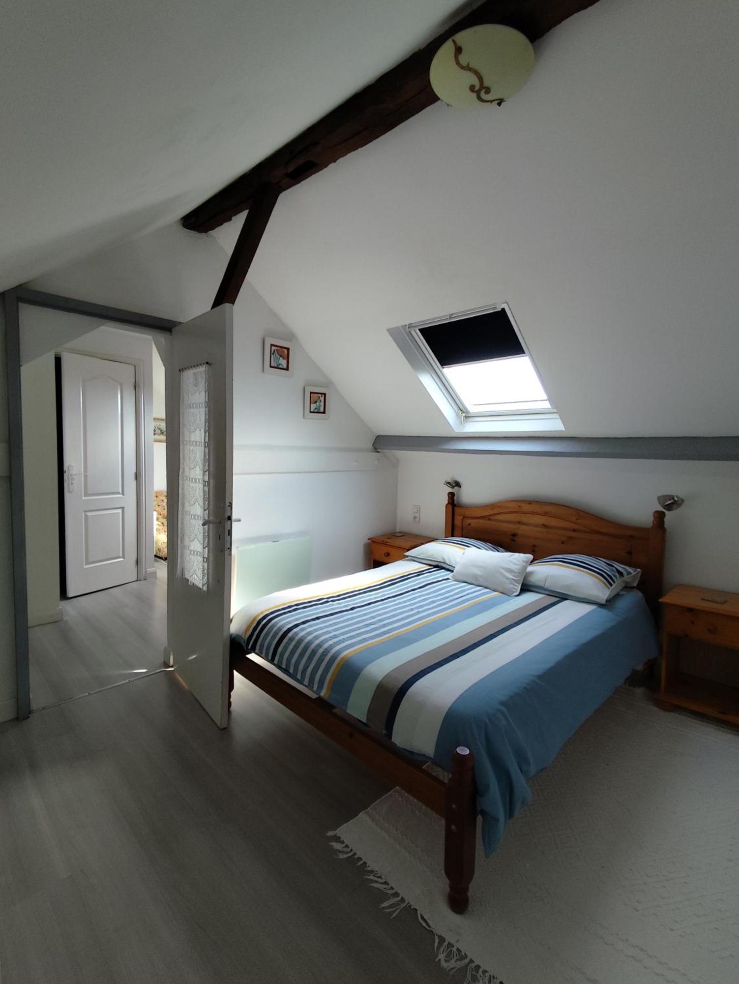 Isigny-le-Buat Le Jardin B&B מראה חיצוני תמונה
